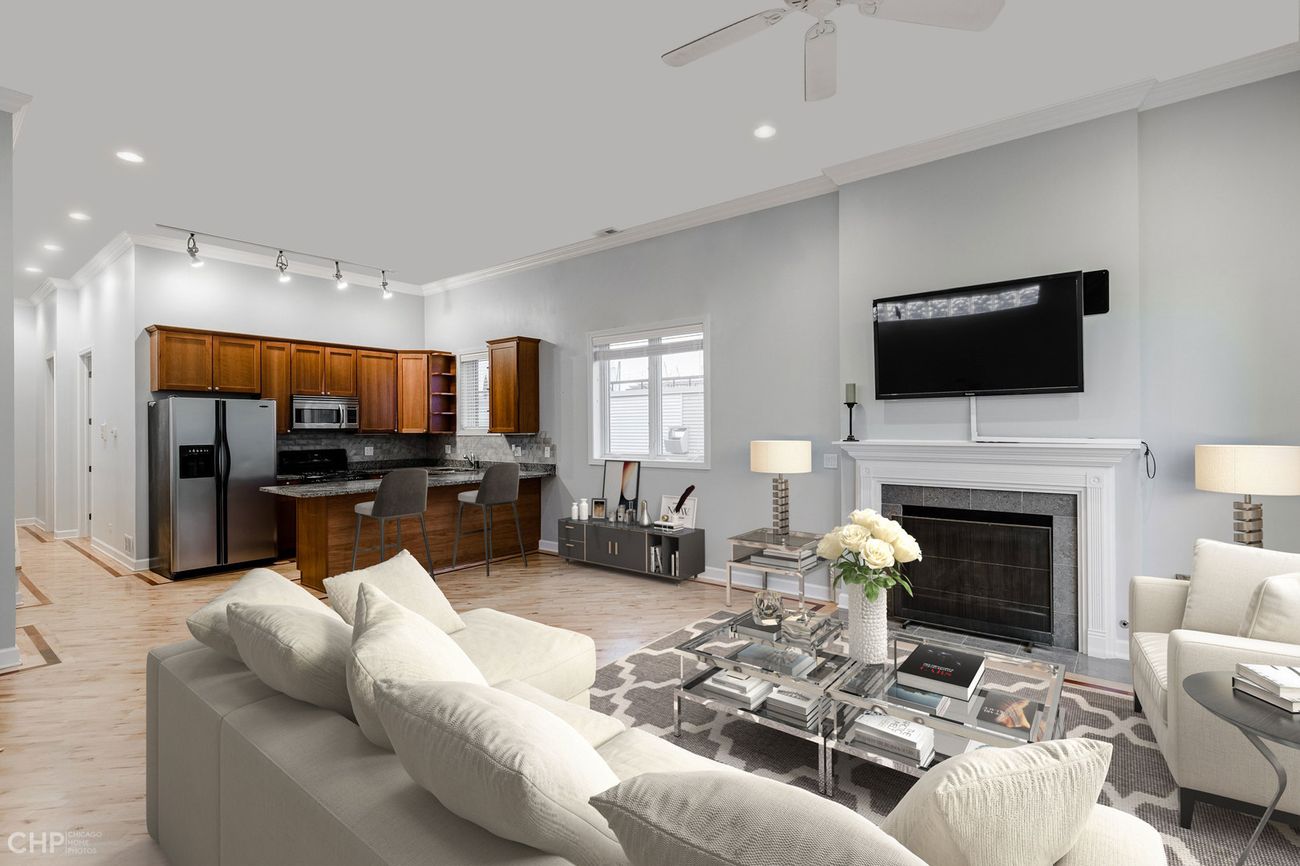 Logan Square 2BD — open living room and kitchen