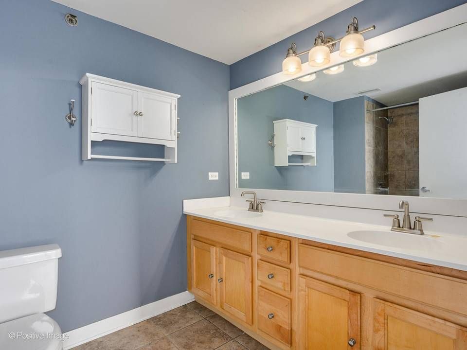 The South Leavitt — bathroom with double vanity