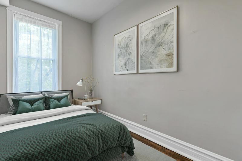 Ukrainian Village 6 — unit bedroom